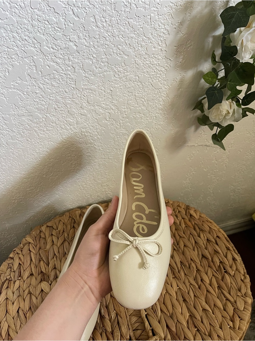 Sam Edelman Ivory Leather Bow Ballet Flats - Picture 5 of 7